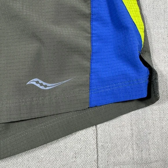 Saucony Running Shorts Mens M Olive Green Neon Yellow Blue Excellent Athletic - Picture 5 of 10